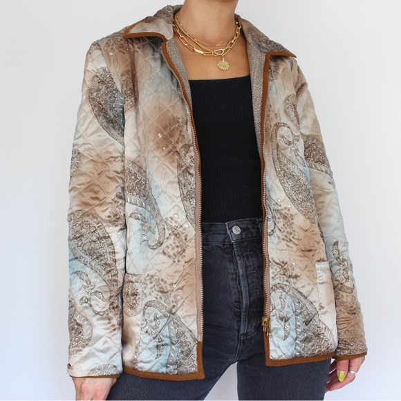 90s Vintage Neutral Quilted Silk Jacket - Picture 3 of 7